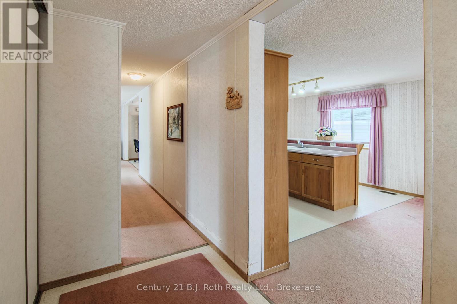 4106 LYNN STREET - 3