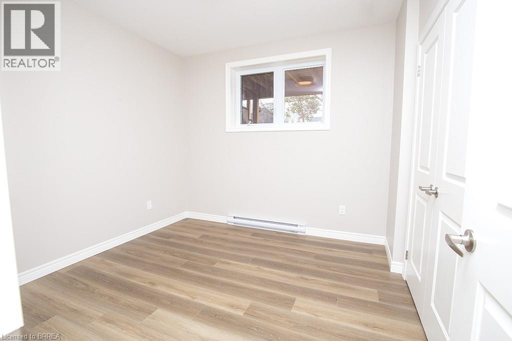 355 WELLINGTON Street - 13