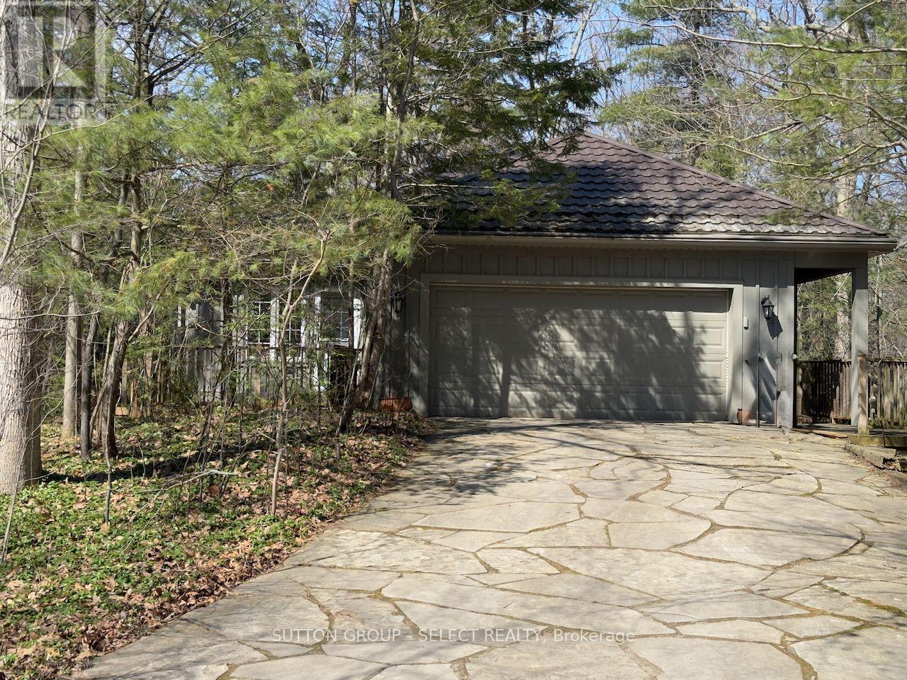 10297 DOGWOOD CRESCENT - 1