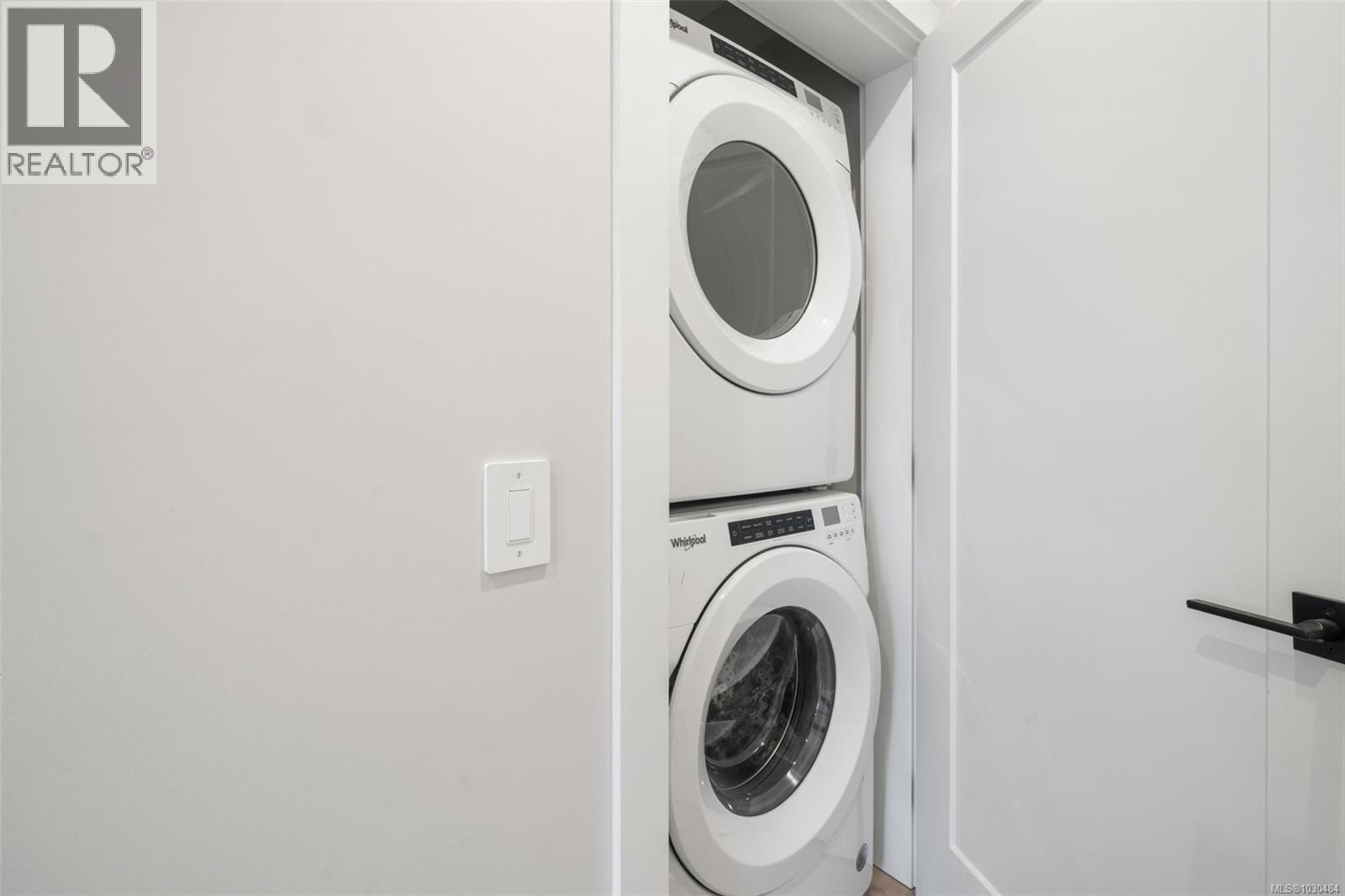 #502 1371 GOLDSTREAM AVE - 12