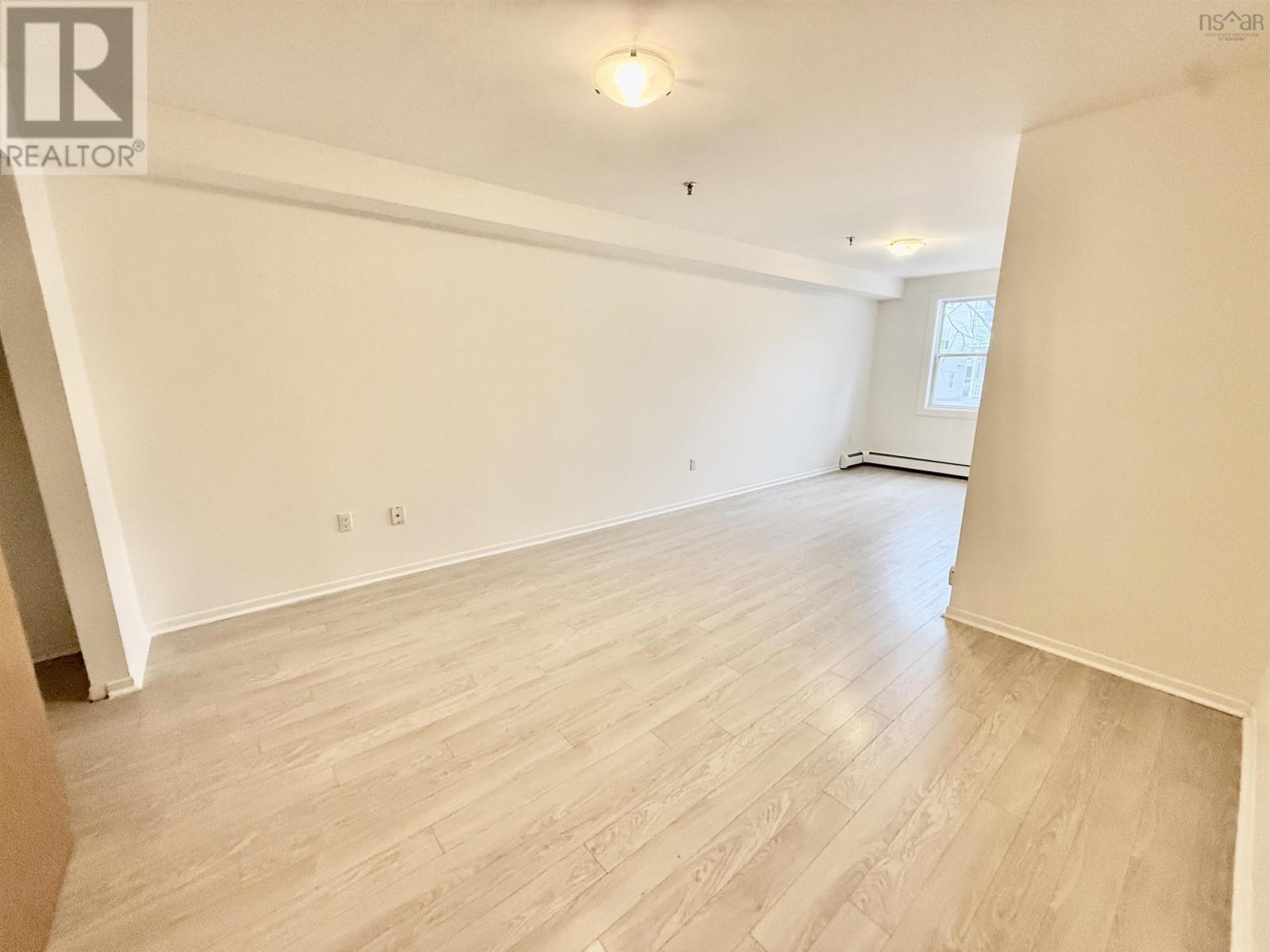 #202 5230 TOBIN STREET - 15