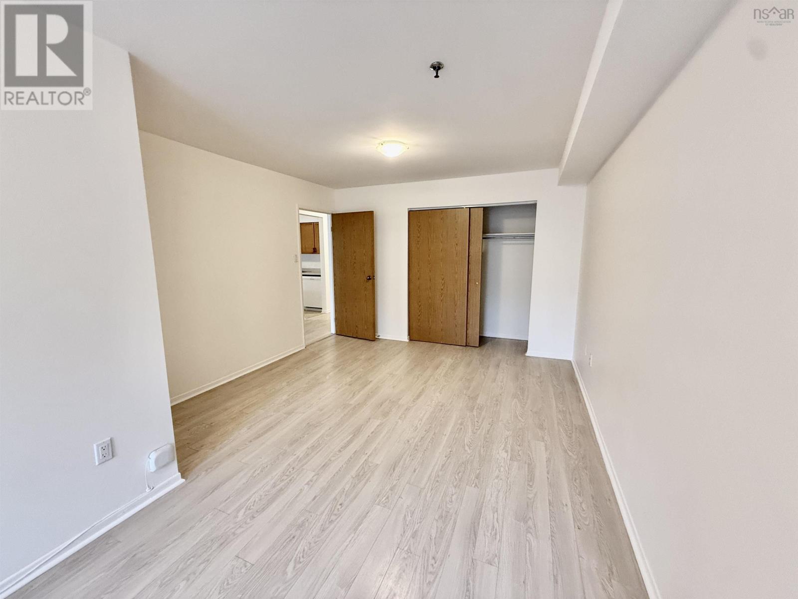 #202 5230 TOBIN STREET - 17