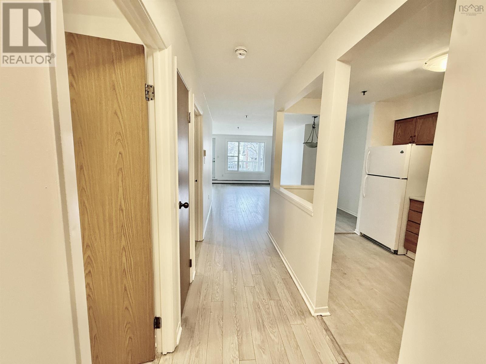 #202 5230 TOBIN STREET - 2