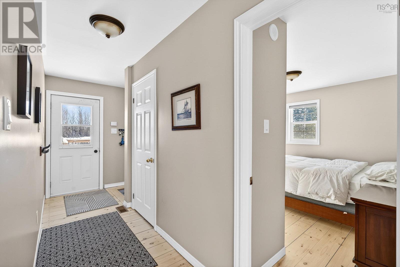 Property 17 of 49 of 168 Highway 307