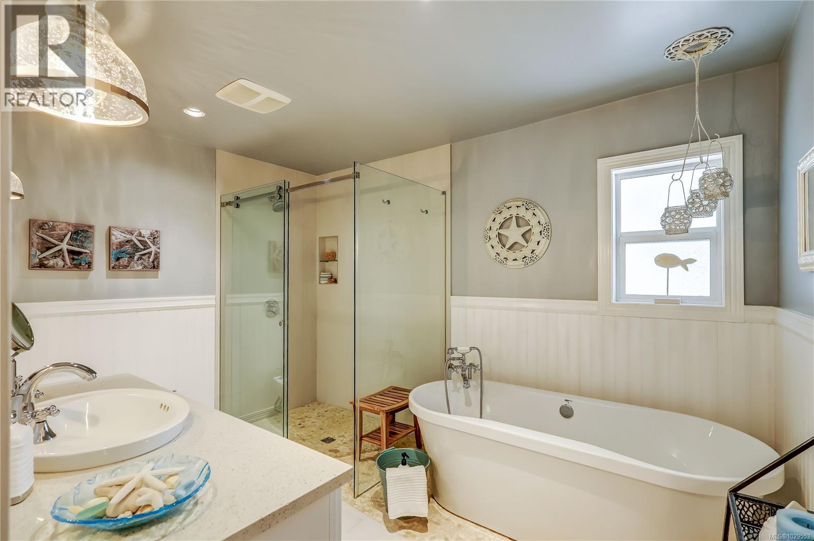 1569 MURDOCH RD - 32