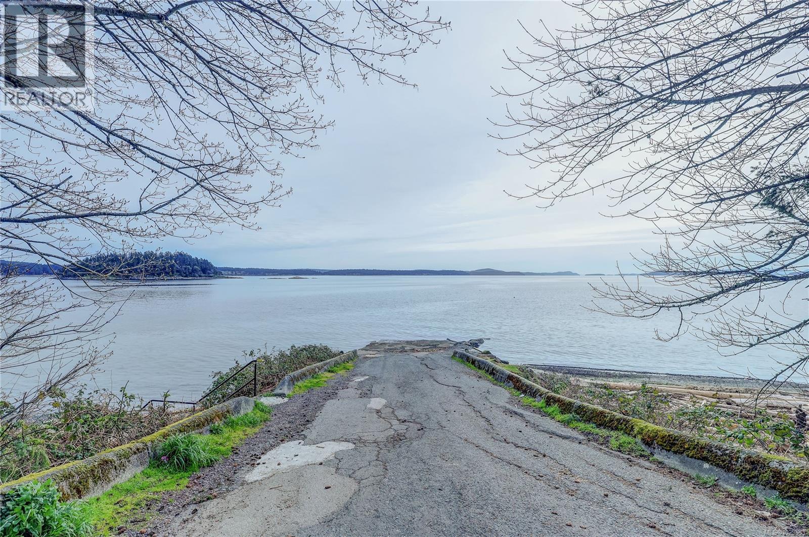 1569 MURDOCH RD - 64