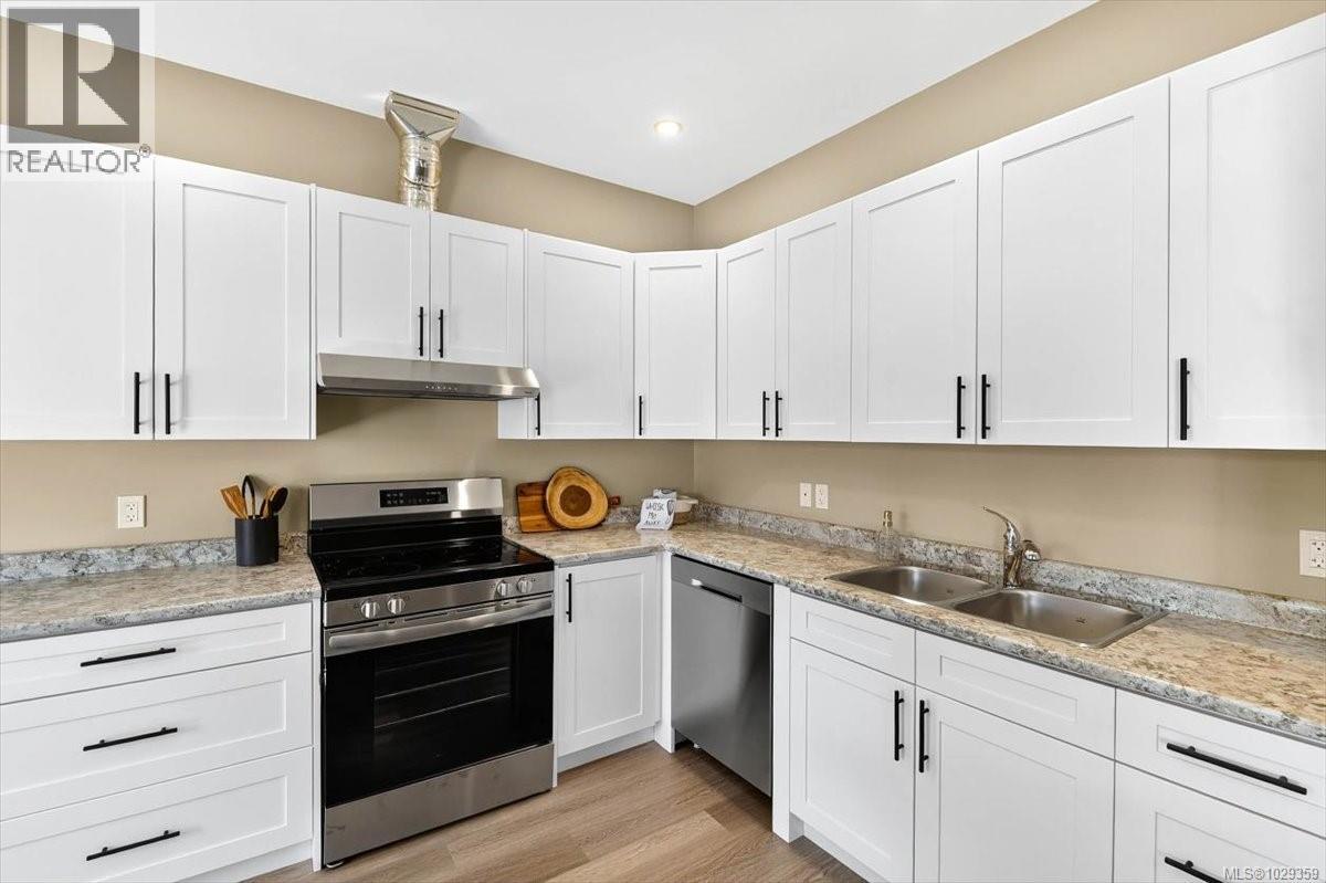 #101 5535 WOODLAND CRES E - 8