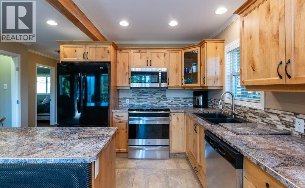  7730 Columbia Drive, Anglemont