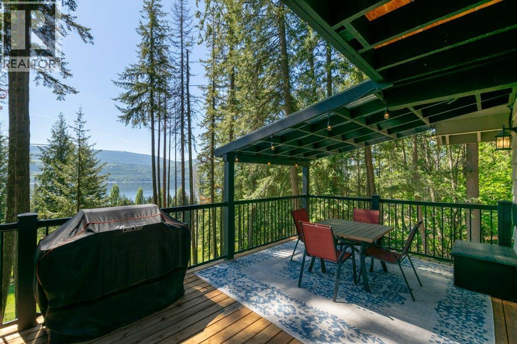  7730 Columbia Drive, Anglemont