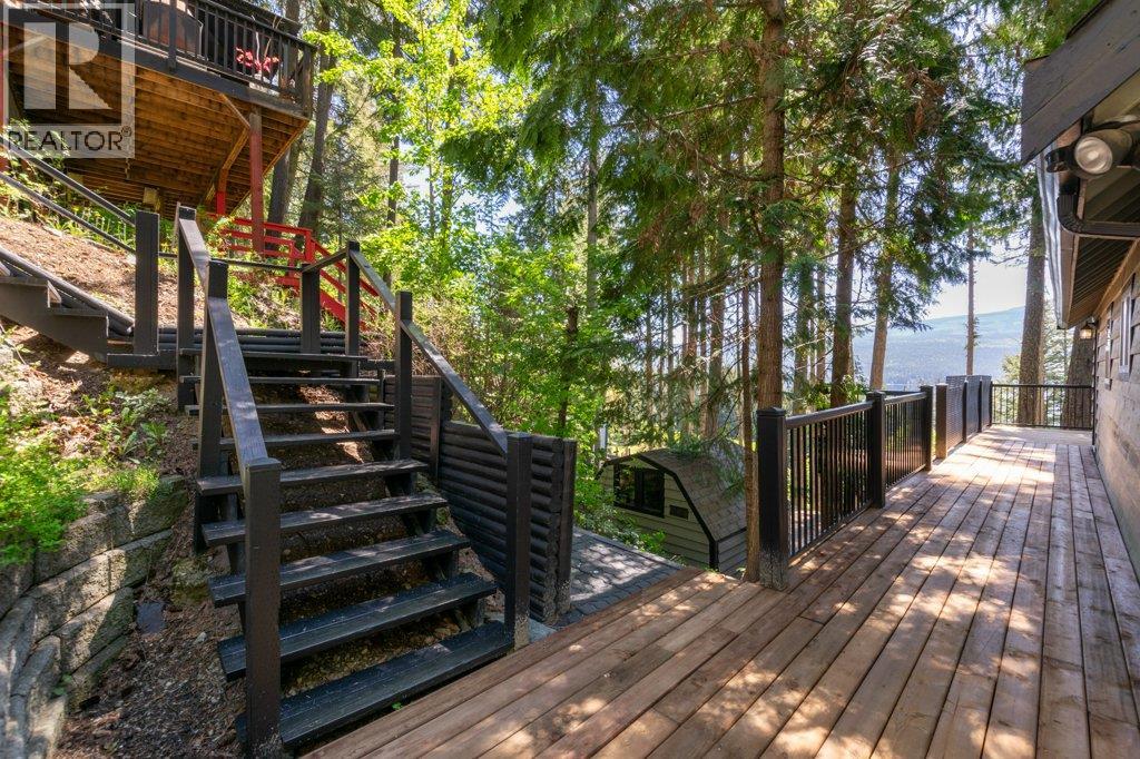  7730 Columbia Drive, Anglemont