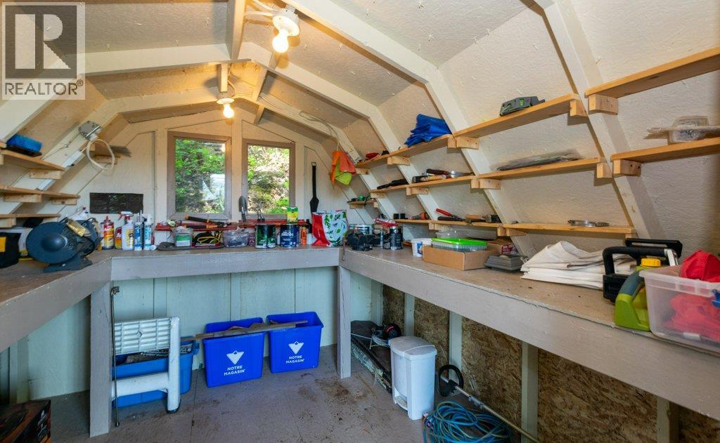  7730 Columbia Drive, Anglemont