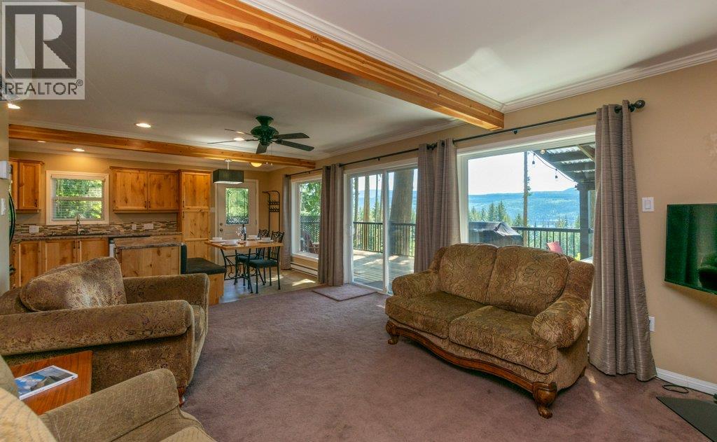  7730 Columbia Drive, Anglemont