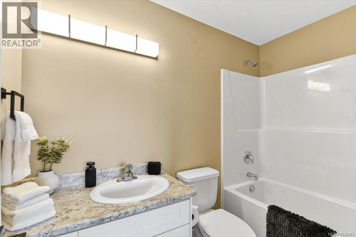 #105 5535 WOODLAND CRES E - 14