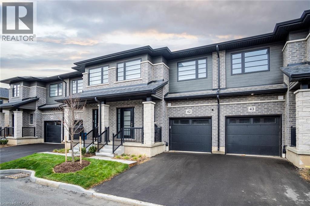 520 GREY Street Unit# 42, Brantford, Ontario, N3S6T6 — Photo 5