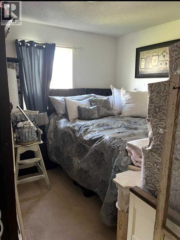 Single Family House for Sale in    Street NE Pineridge Calgary 