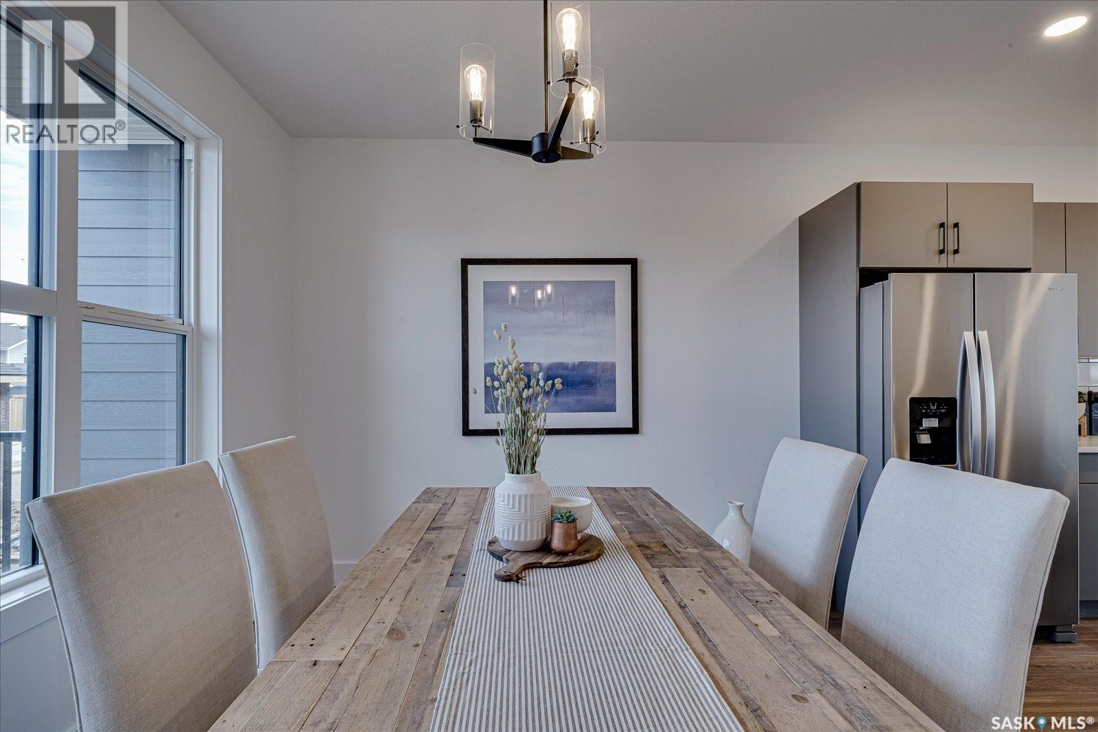 #57 ROSEWOOD BOULEVARD E - 10