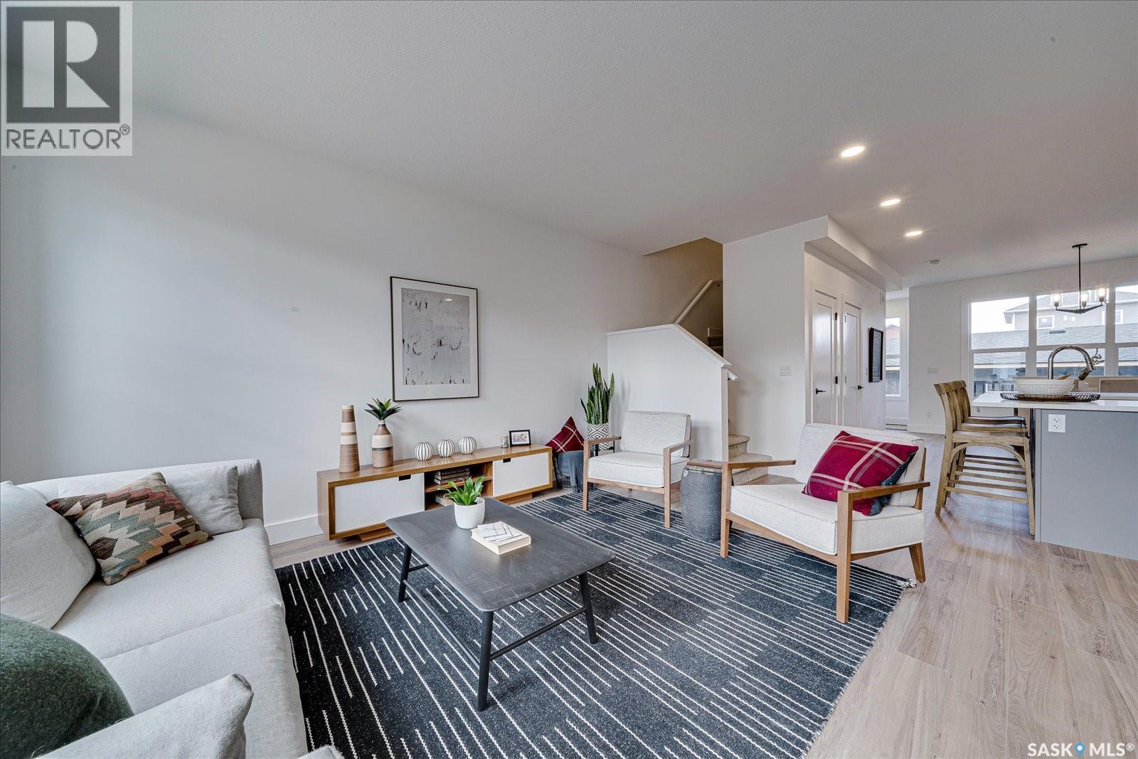 #57 ROSEWOOD BOULEVARD E - 9