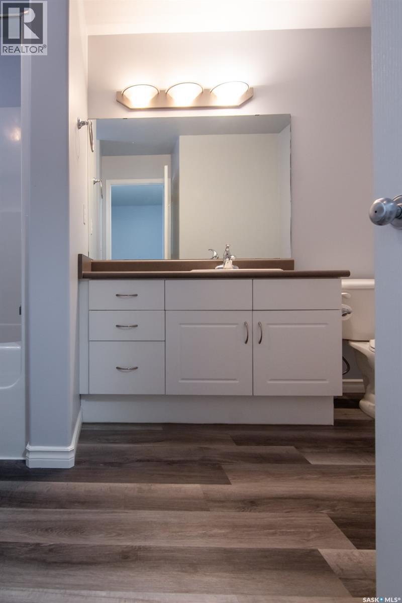 #139 405 BAYFIELD CRESCENT - 17