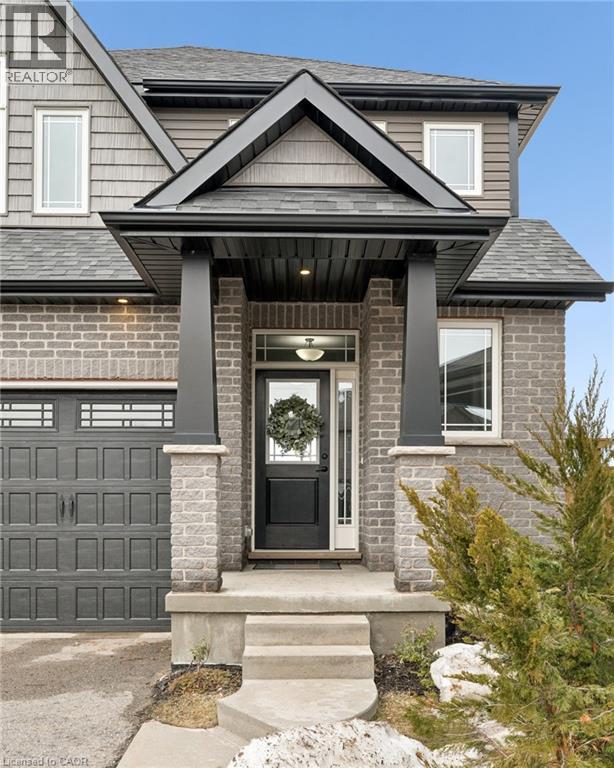 10 SPARROW Crescent - 4