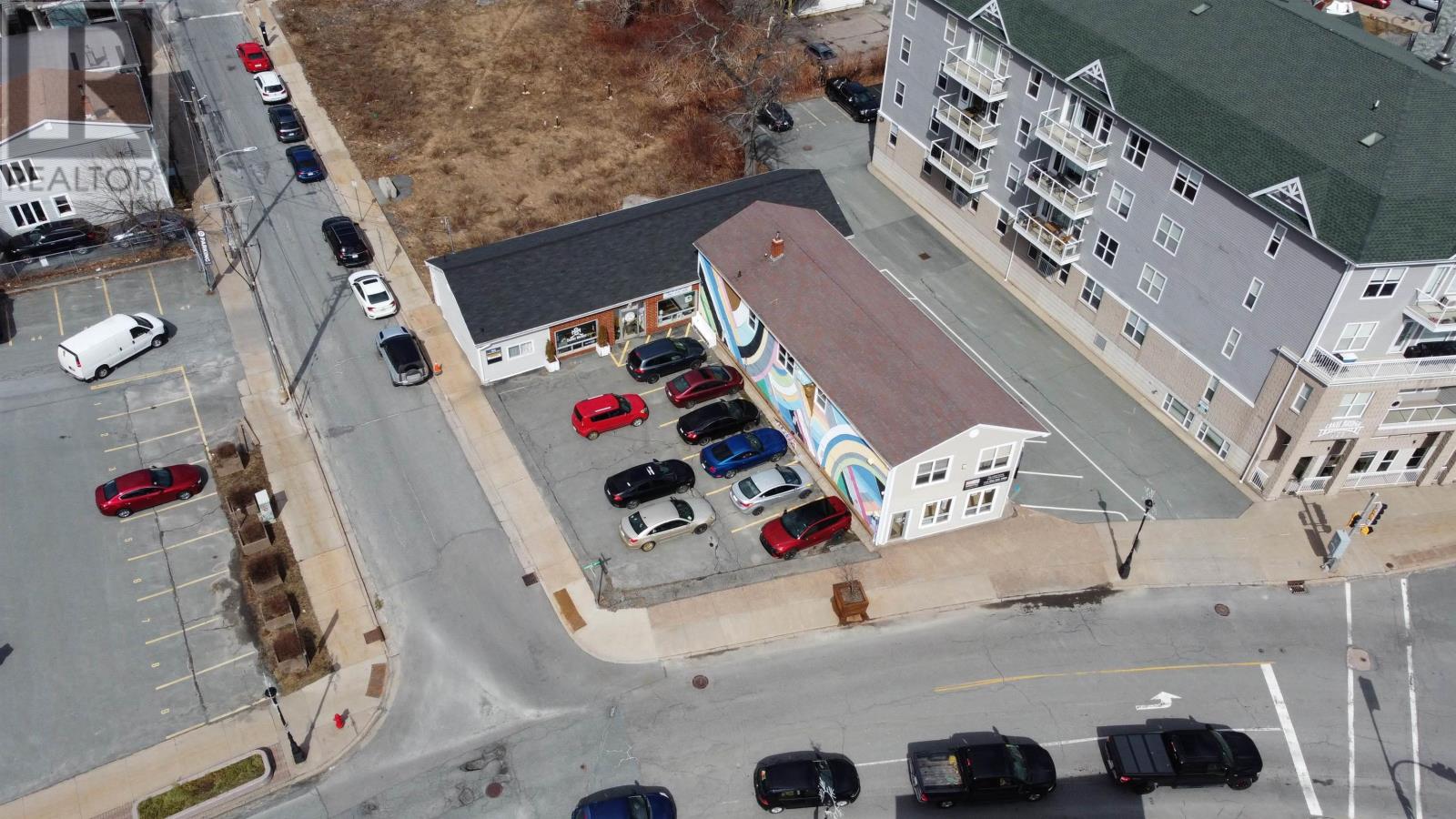 Property 8 of 23 of 163/165 Portland Street