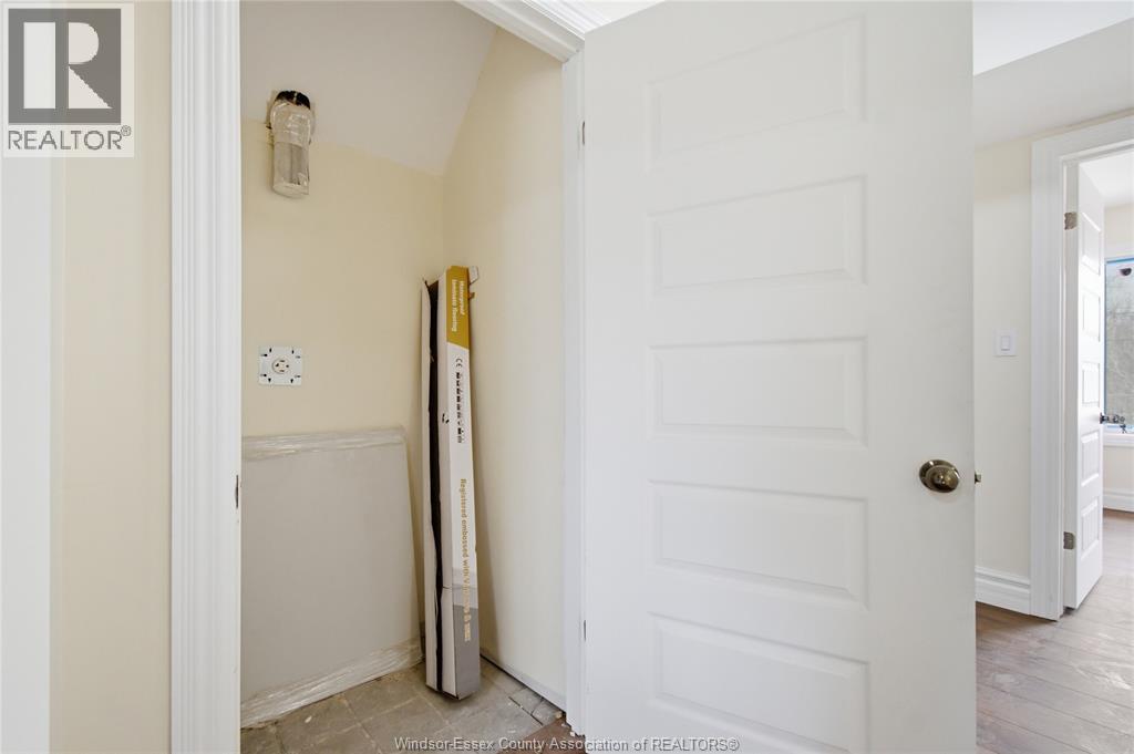 435 CARON AVENUE - 13