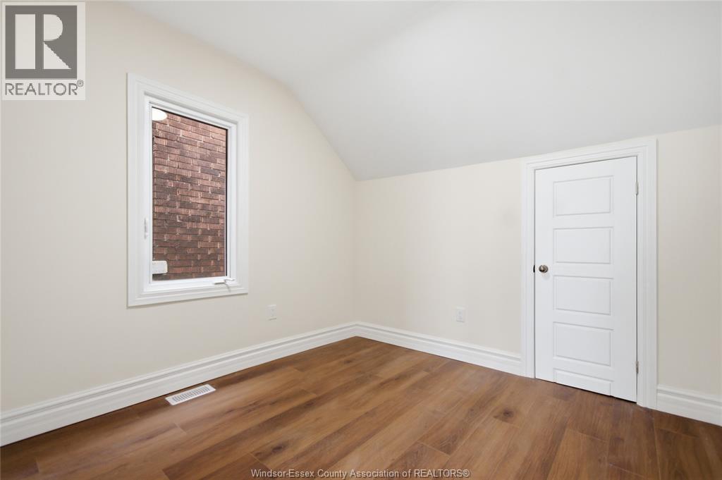 435 CARON AVENUE - 18