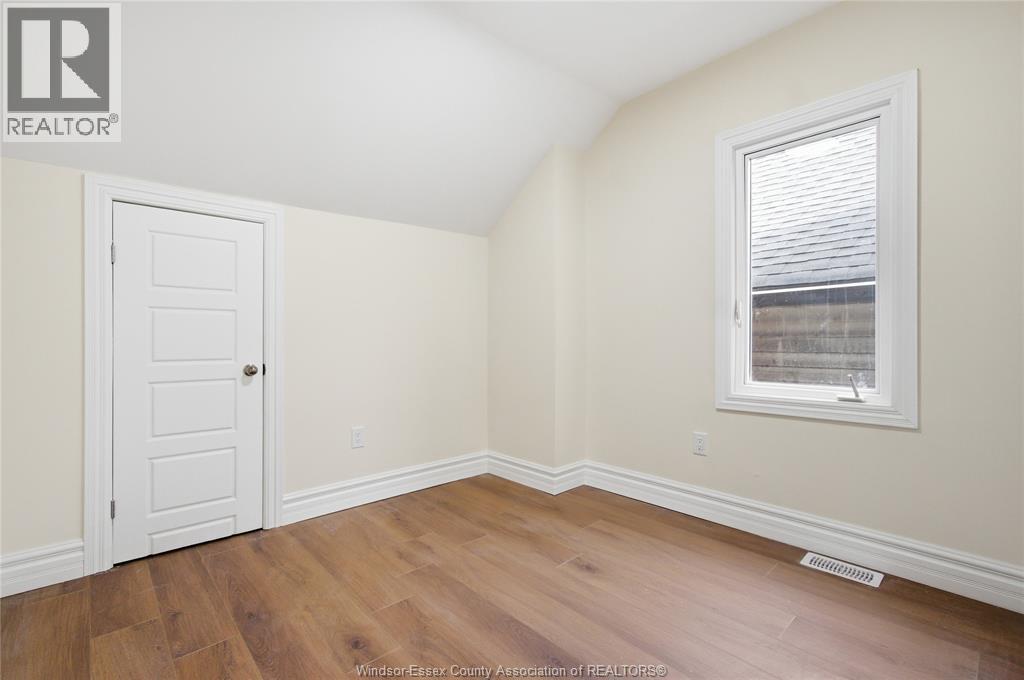 435 CARON AVENUE - 19
