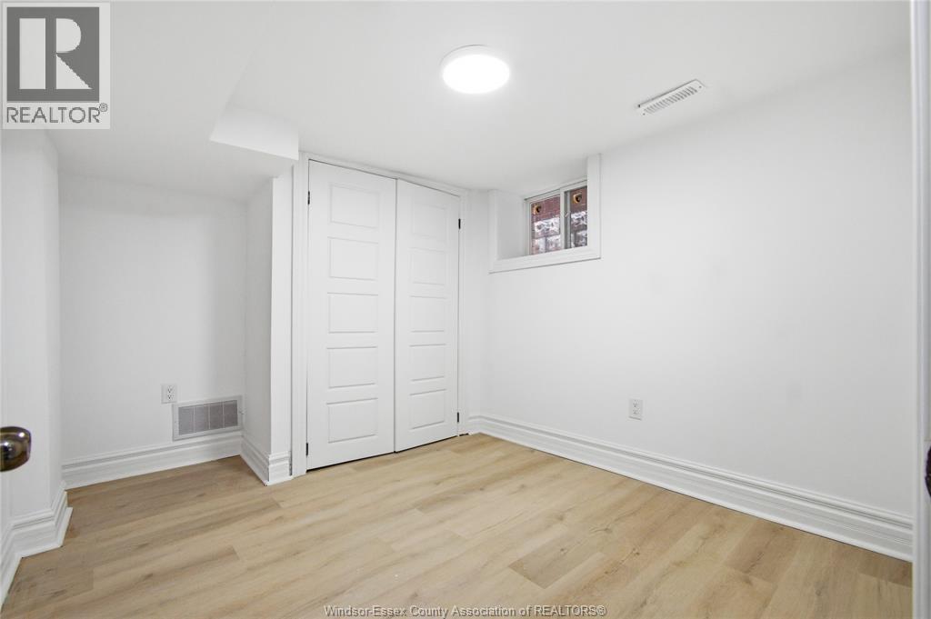 435 CARON AVENUE - 27