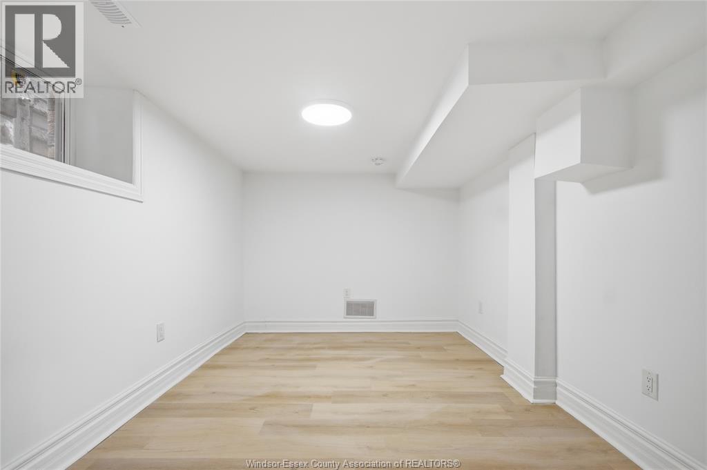 435 CARON AVENUE - 30
