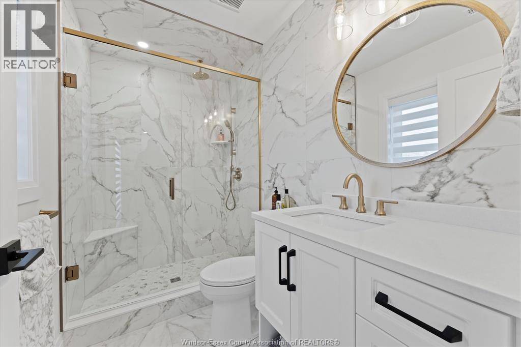 #202 215-B LESPERANCE ROAD - 23