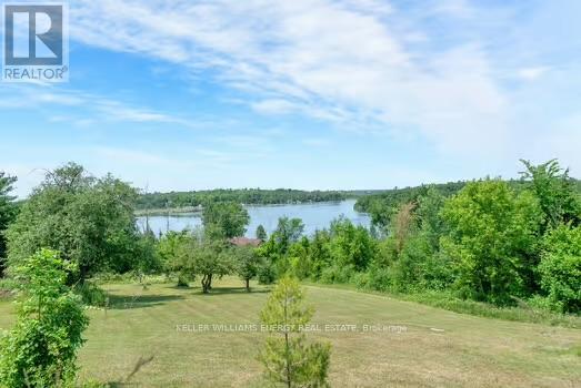 192 GRANDVIEW DRIVE - 16
