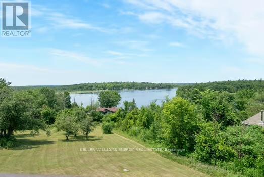 192 GRANDVIEW DRIVE - 8
