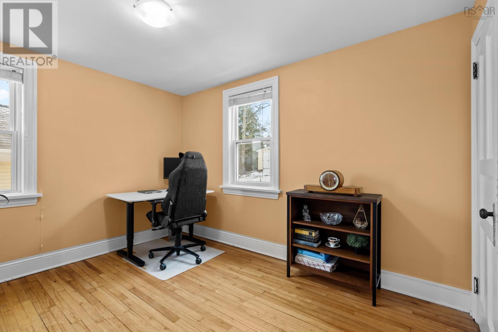 Property 29 of 42 of 18 Dickson Avenue