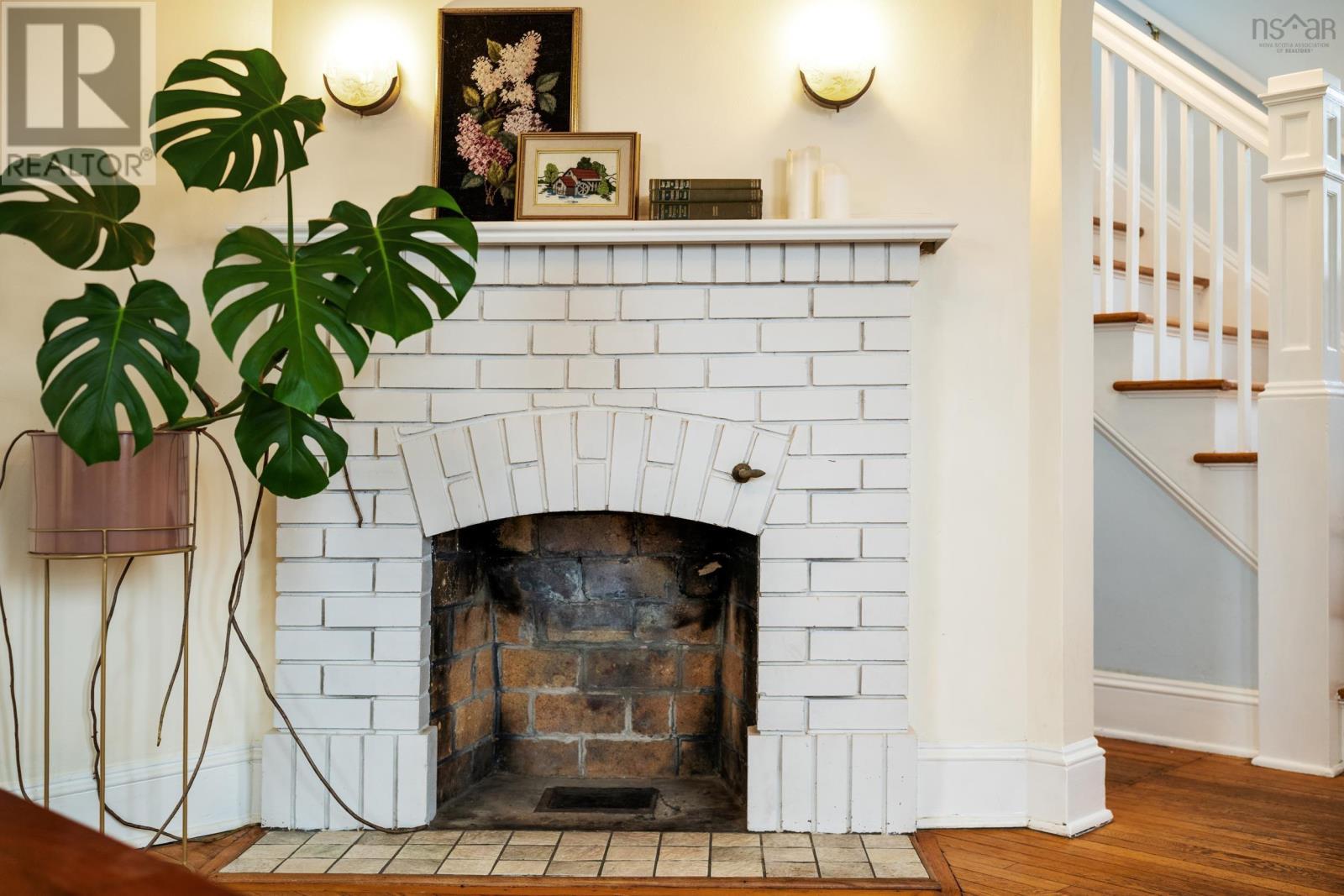 Property 8 of 42 of 18 Dickson Avenue