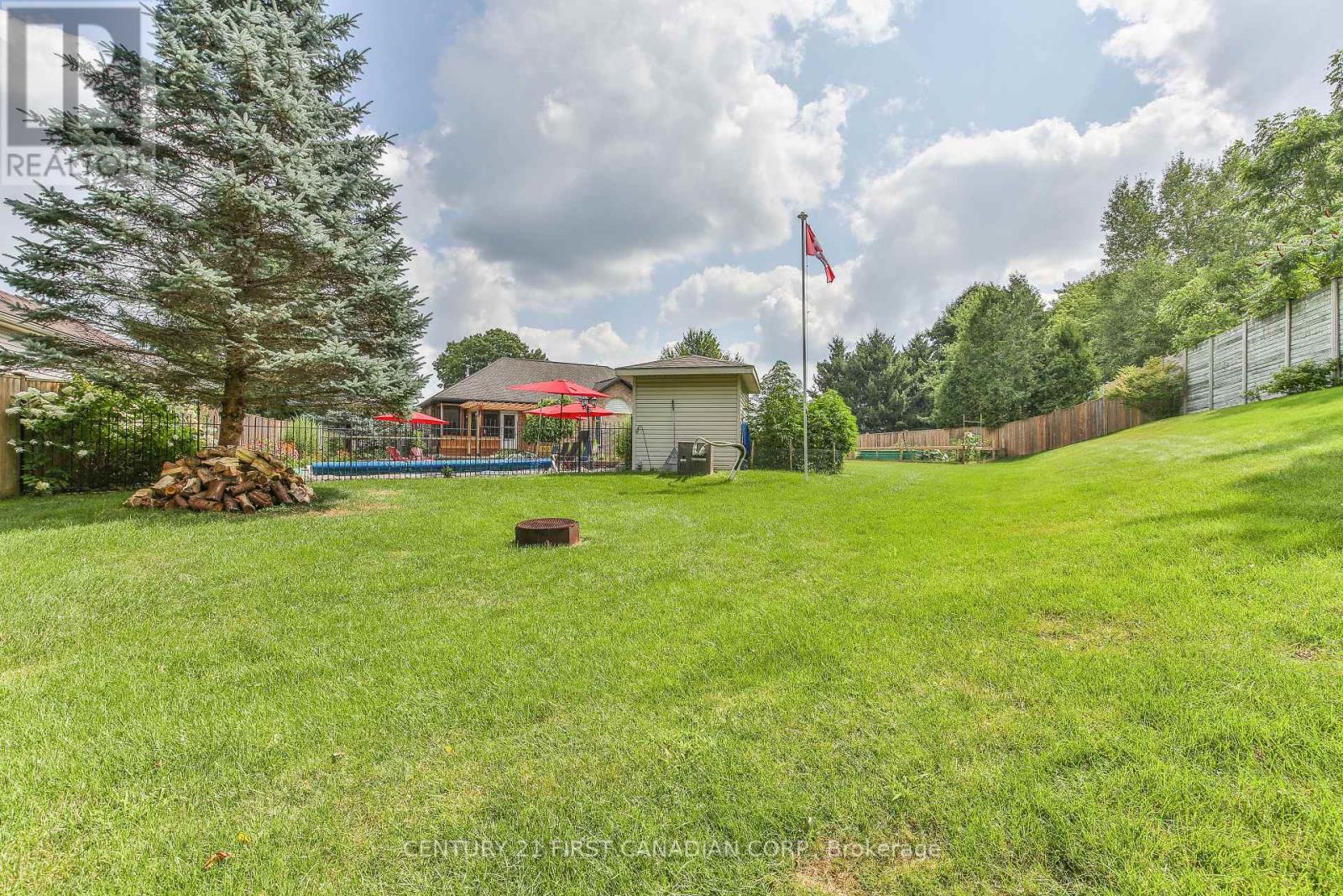 24 LINWOOD DRIVE Property Photo