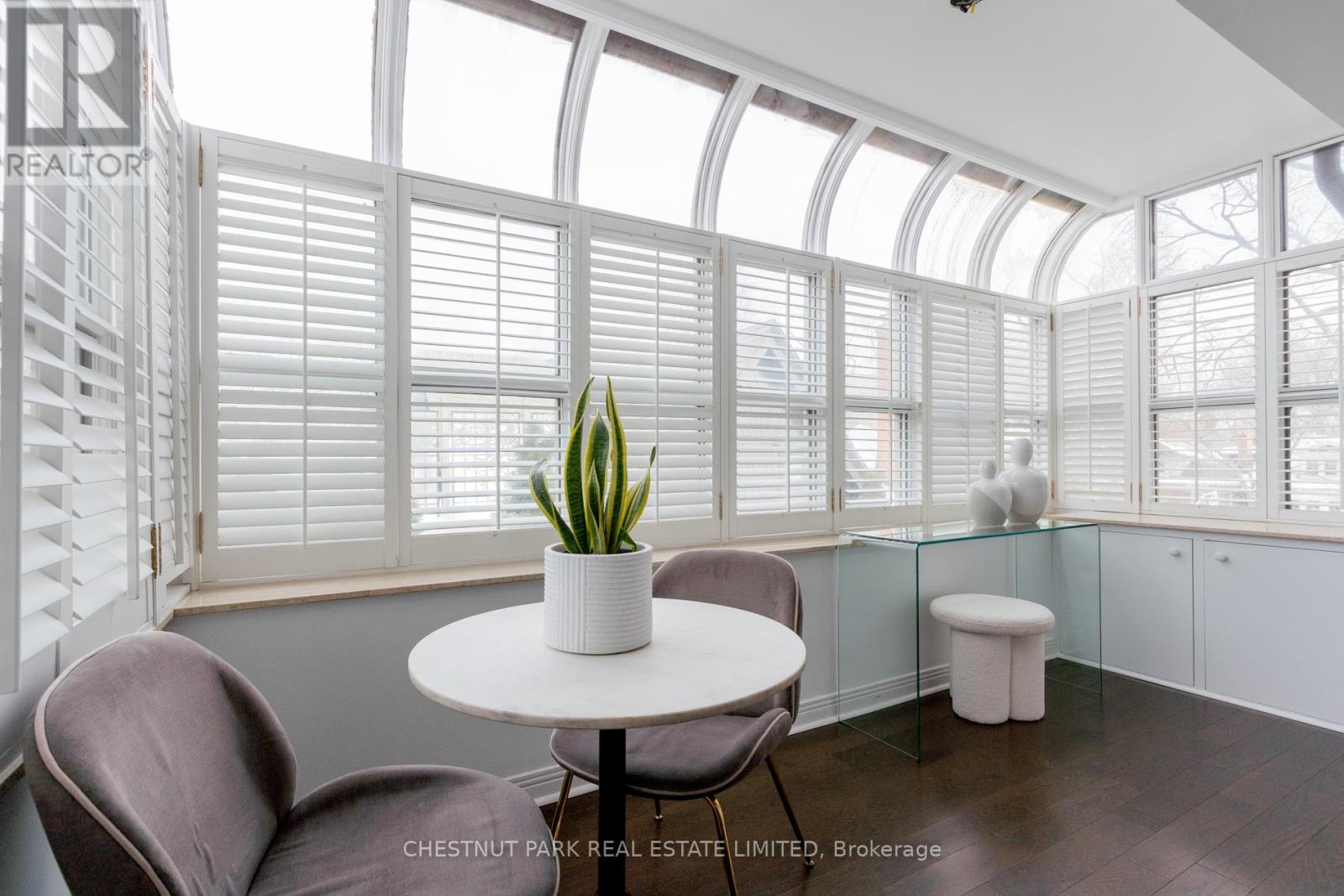 #PH3 8 HAWTHORN AVENUE - 13