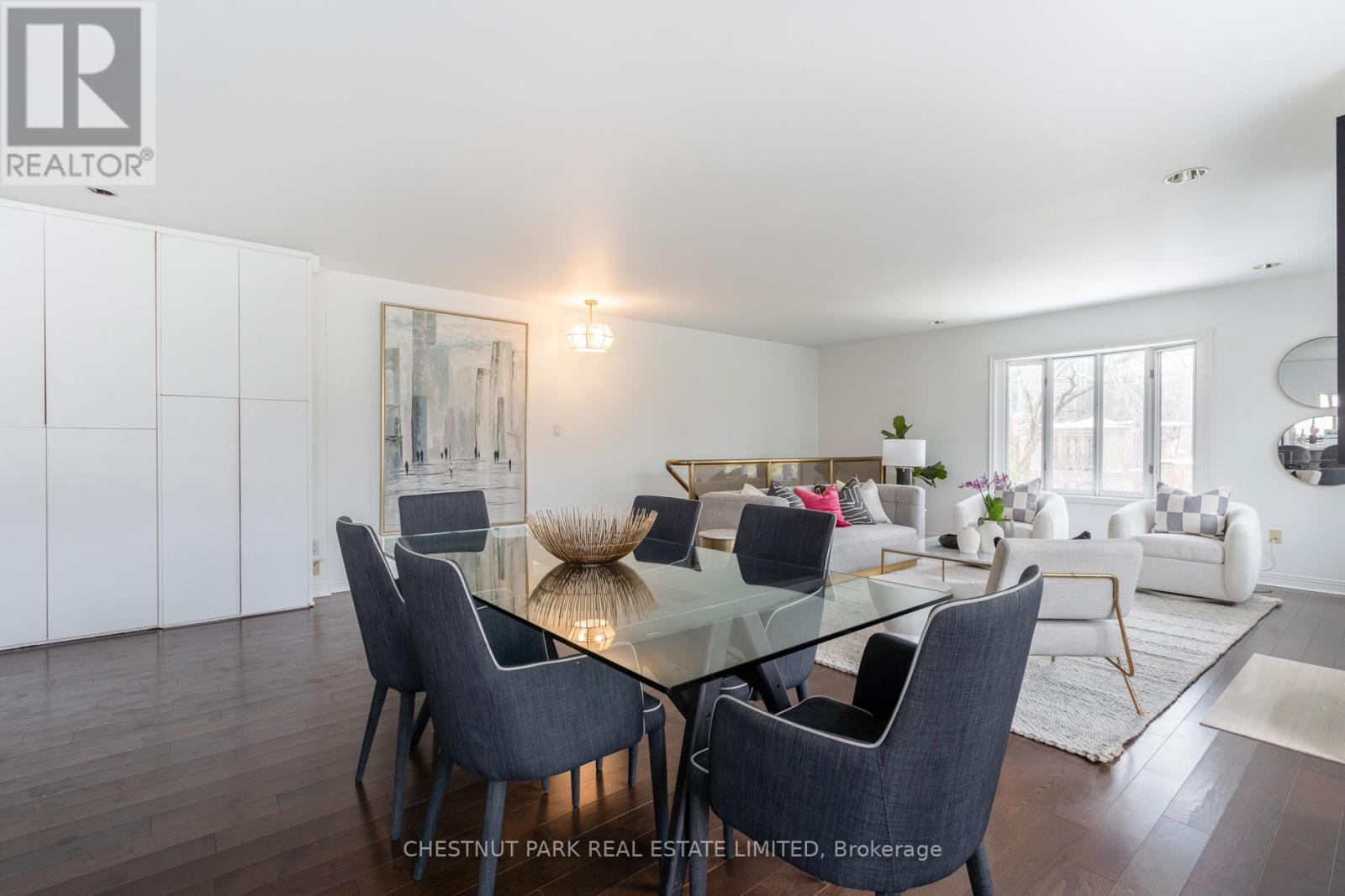 #PH3 8 HAWTHORN AVENUE - 16