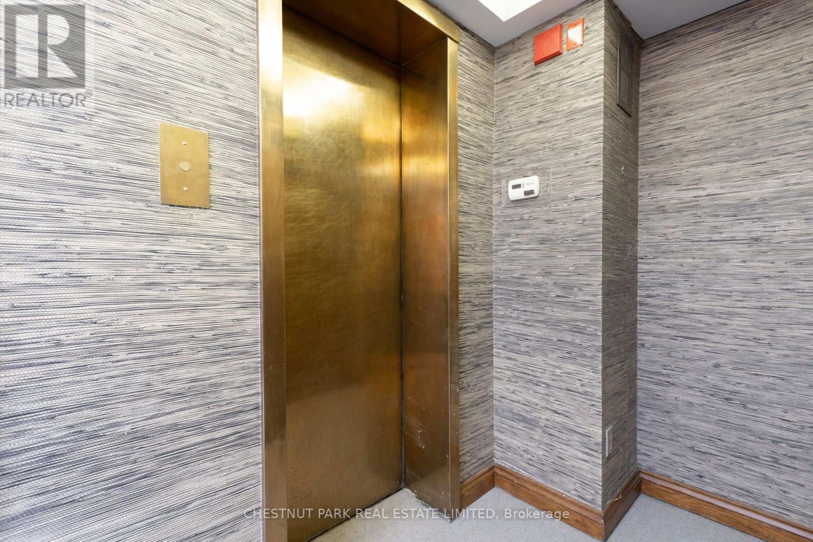 #PH3 8 HAWTHORN AVENUE - 33