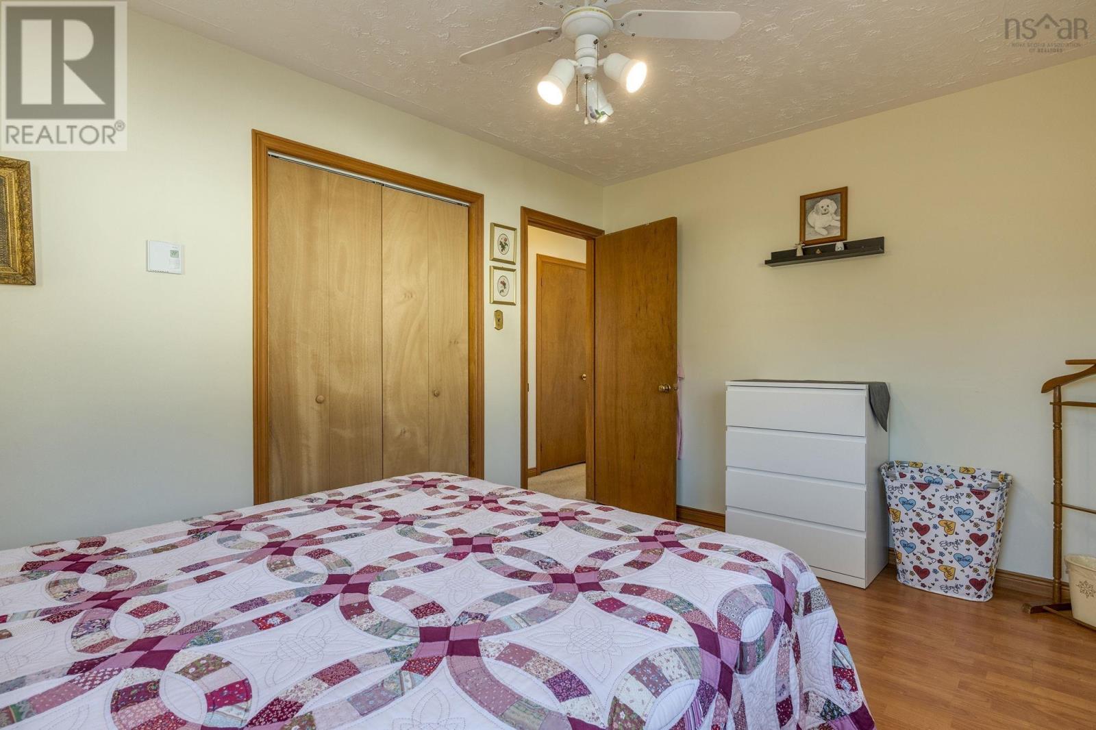 Property 26 of 34 of 8711 201 Highway