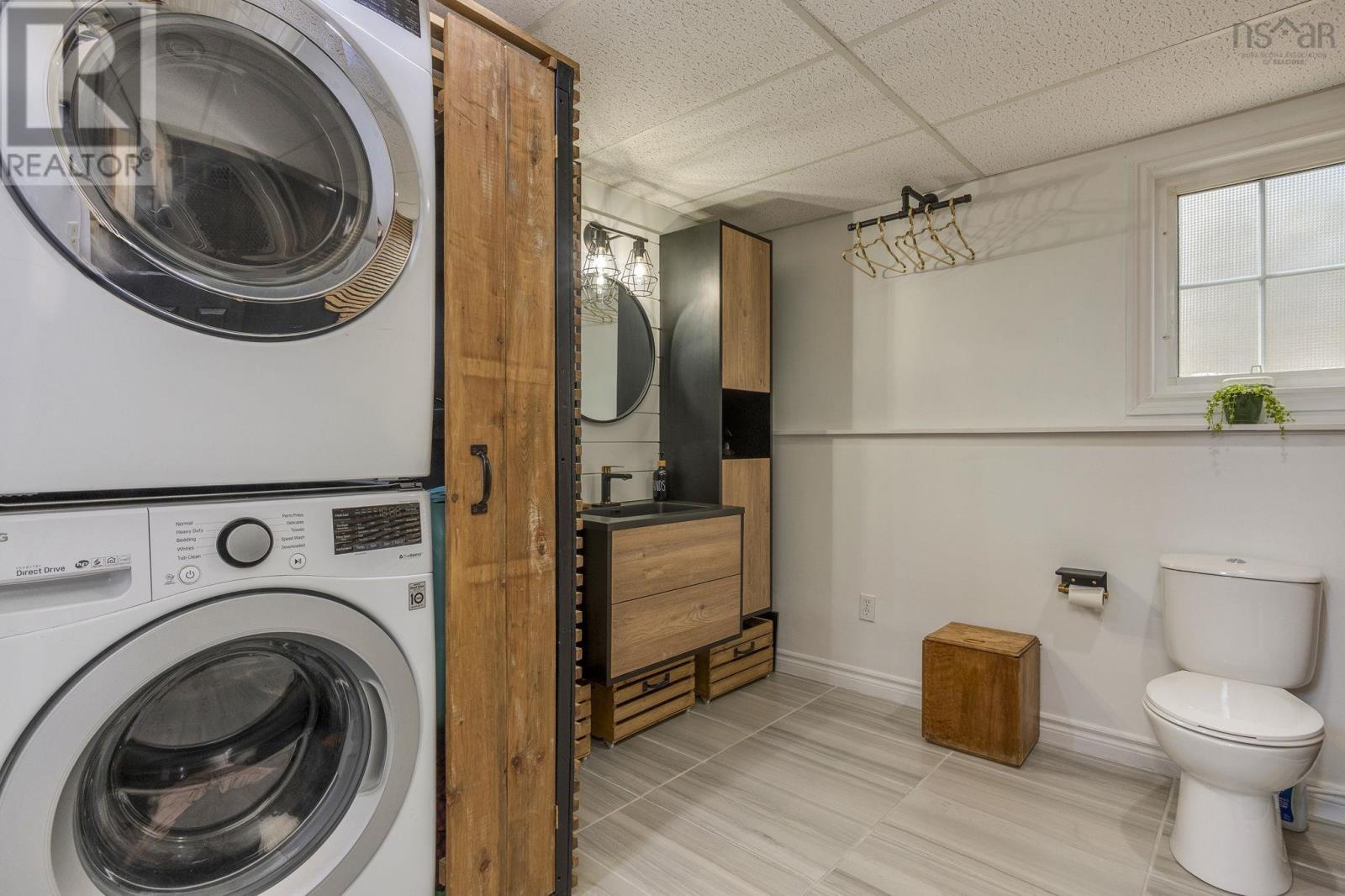 Property 9 of 38 of 20 Huron Court