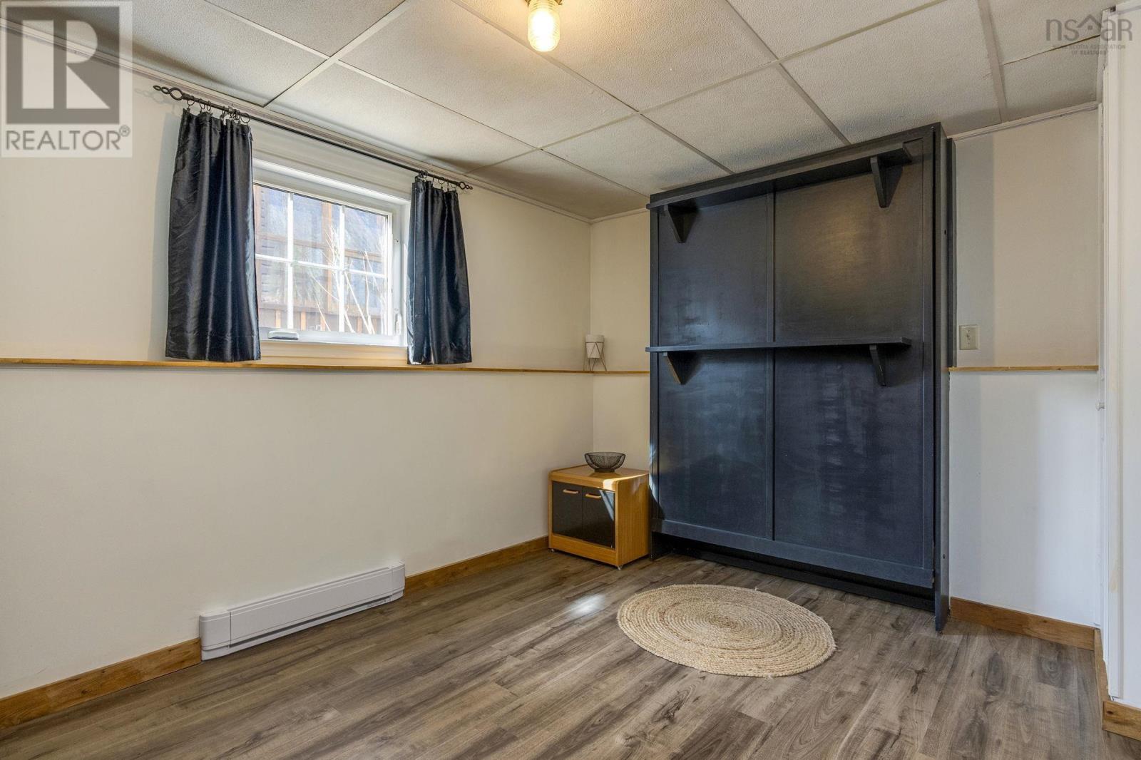 Property 27 of 38 of 20 Huron Court