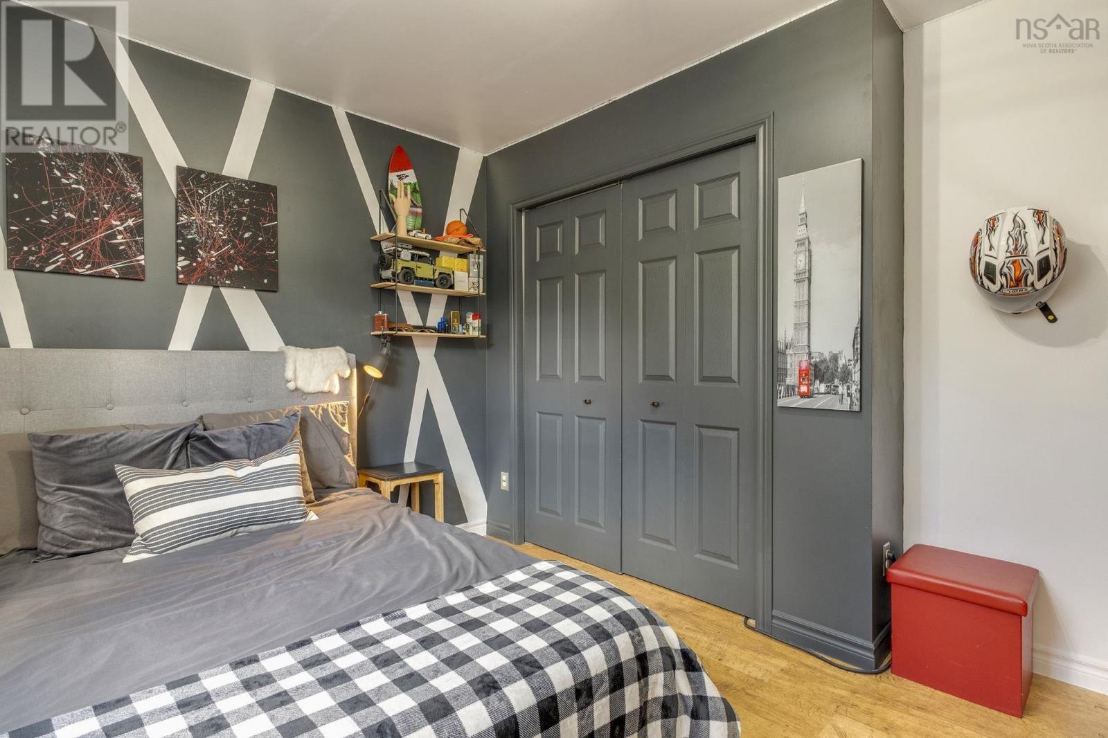 Property 12 of 38 of 20 Huron Court