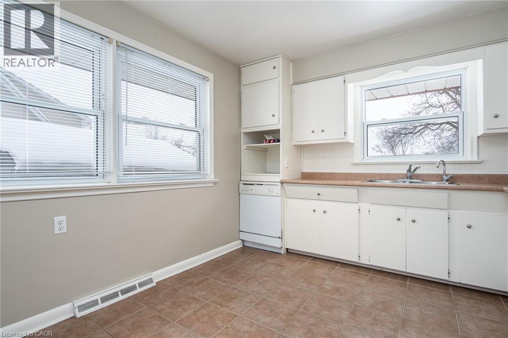 120 FOURTH AVENUE - 25