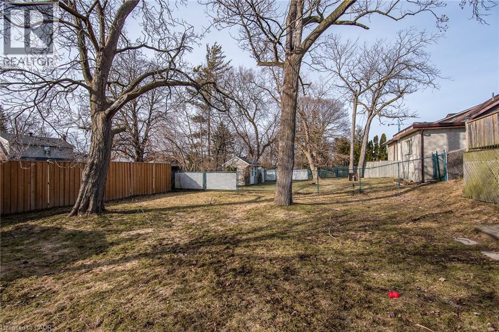 120 FOURTH AVENUE - 9
