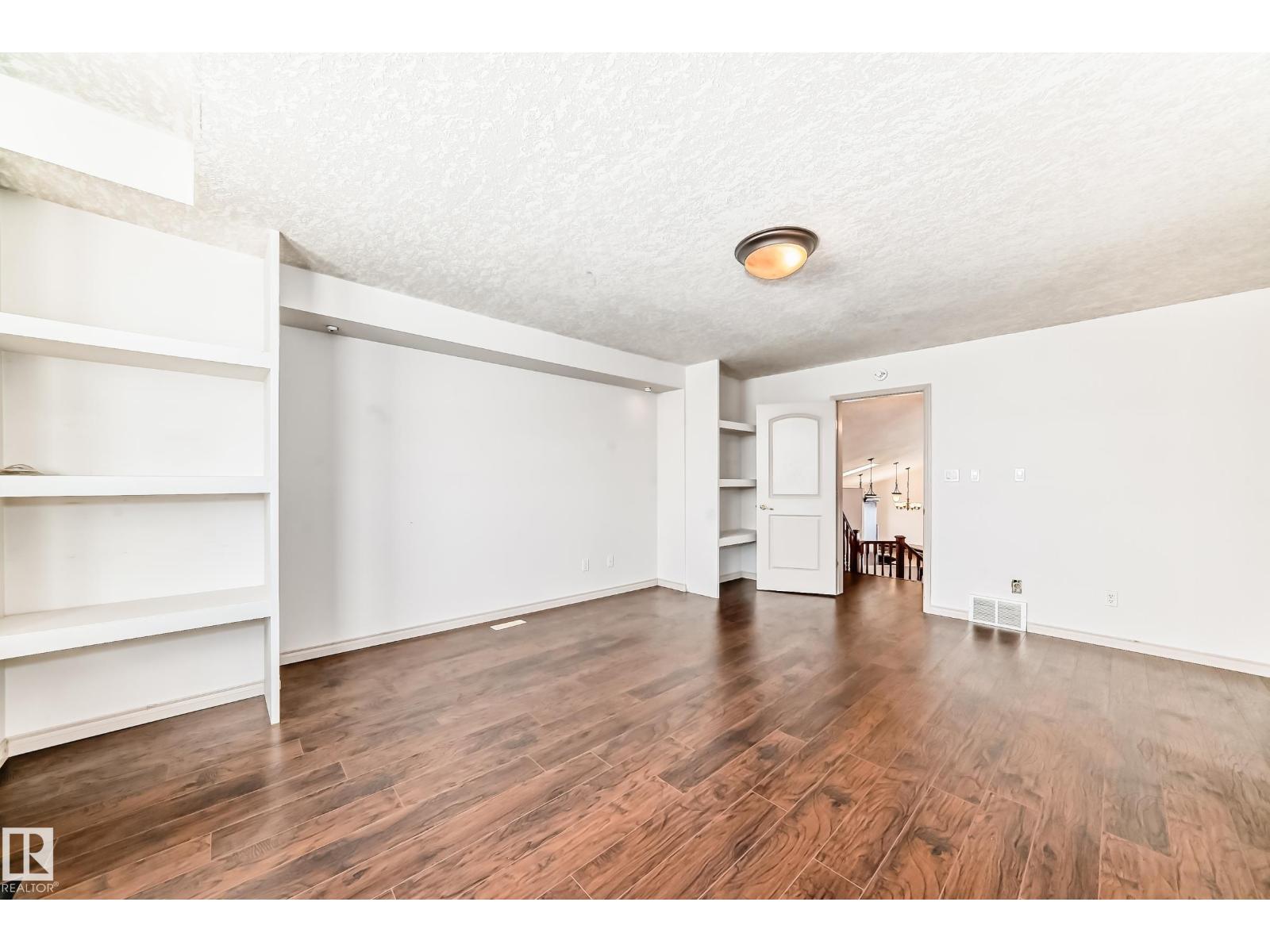 10631 181 AV NW, Edmonton