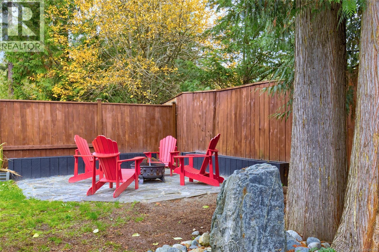 367 APPLEWOOD CRES - 27