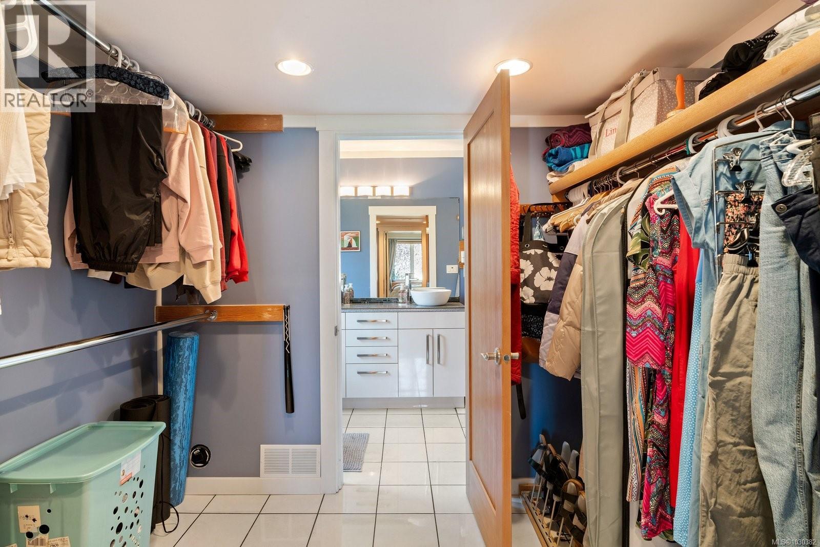 1209 Palmer Rd, Saanich