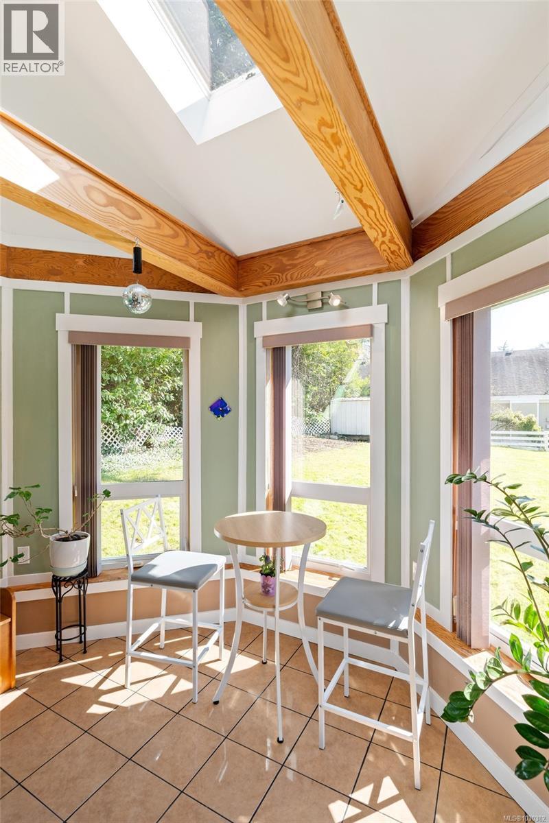 1209 Palmer Rd, Saanich