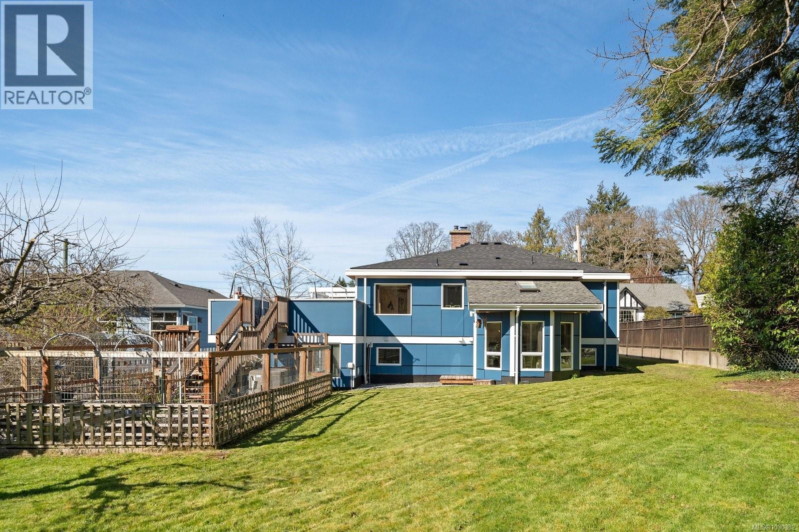 1209 Palmer Rd, Saanich