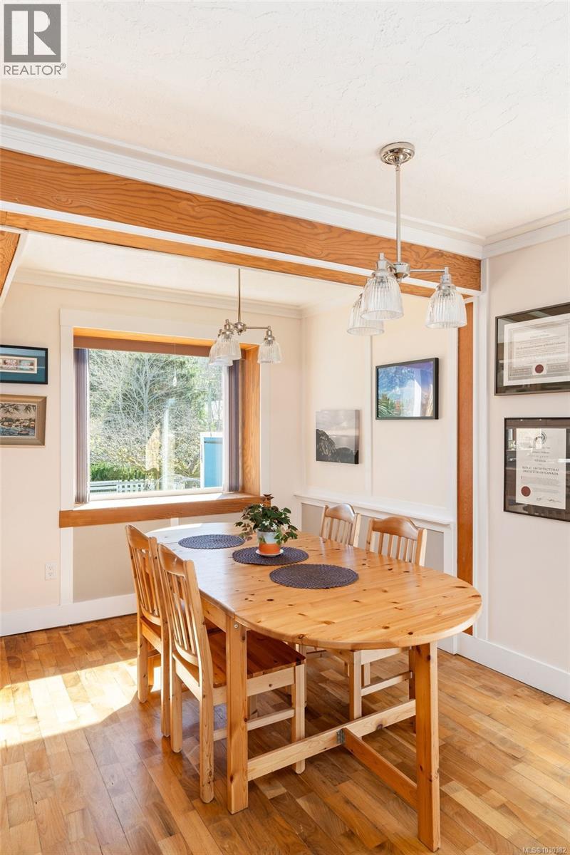 1209 Palmer Rd, Saanich